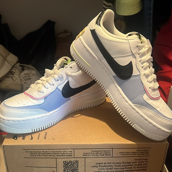 Women’s AF1 Shadow - Picture 5 of 7